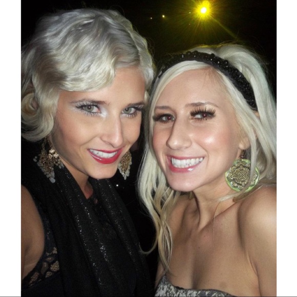 Meet your Posher, Isadore - Picture 5 of 7